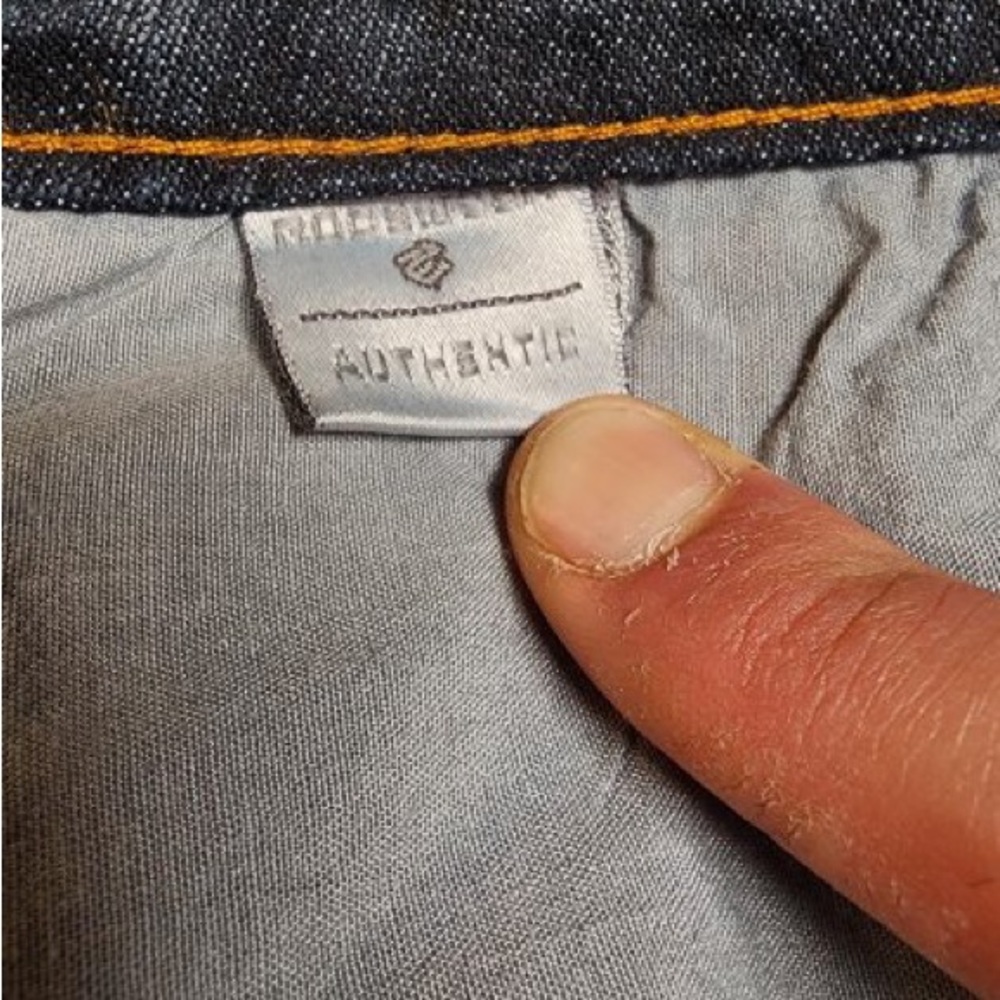 Vintage Rocawear Jeans - Picture 6 of 7